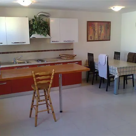 Apartman Edo *